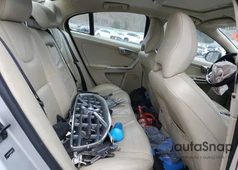 2012 Volvo S60 T5 z USA, uszkodzony, nr VIN YV1622FS4C2042666